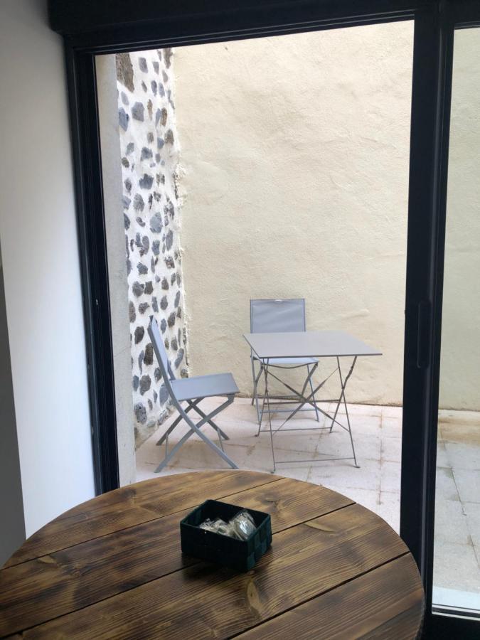 Studio cocooning Spa, lit XXL, cour extérieure Le Puy-en-Velay Exterior foto